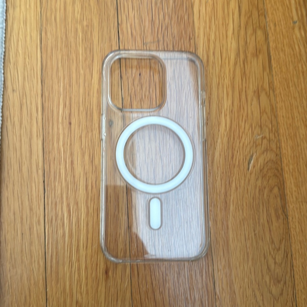 iPhone 14 Pro MagSafe case